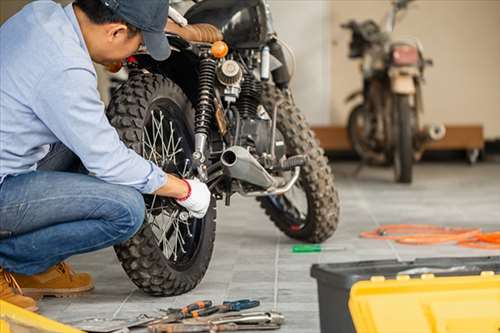 Réparation de panne grâce sur une moto - zone : Les Sables-d'Olonne