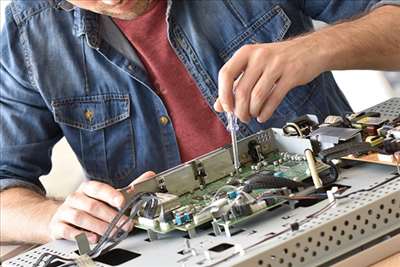 réparation de matériel électrique avec Mohammed à Mulhouse